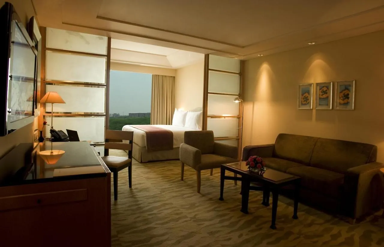Hotel The Grand Nuova Delhi 5*,