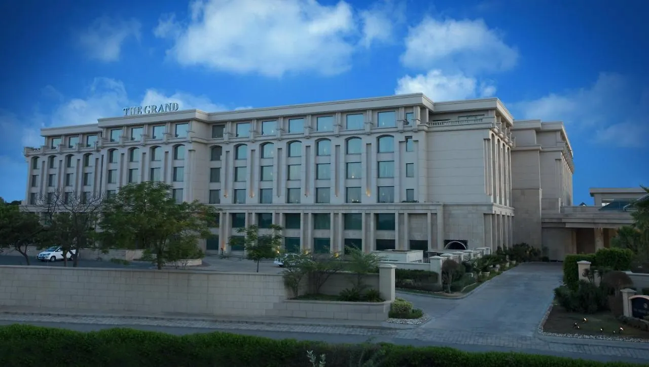 *****  Hotel The Grand Nuova Delhi India